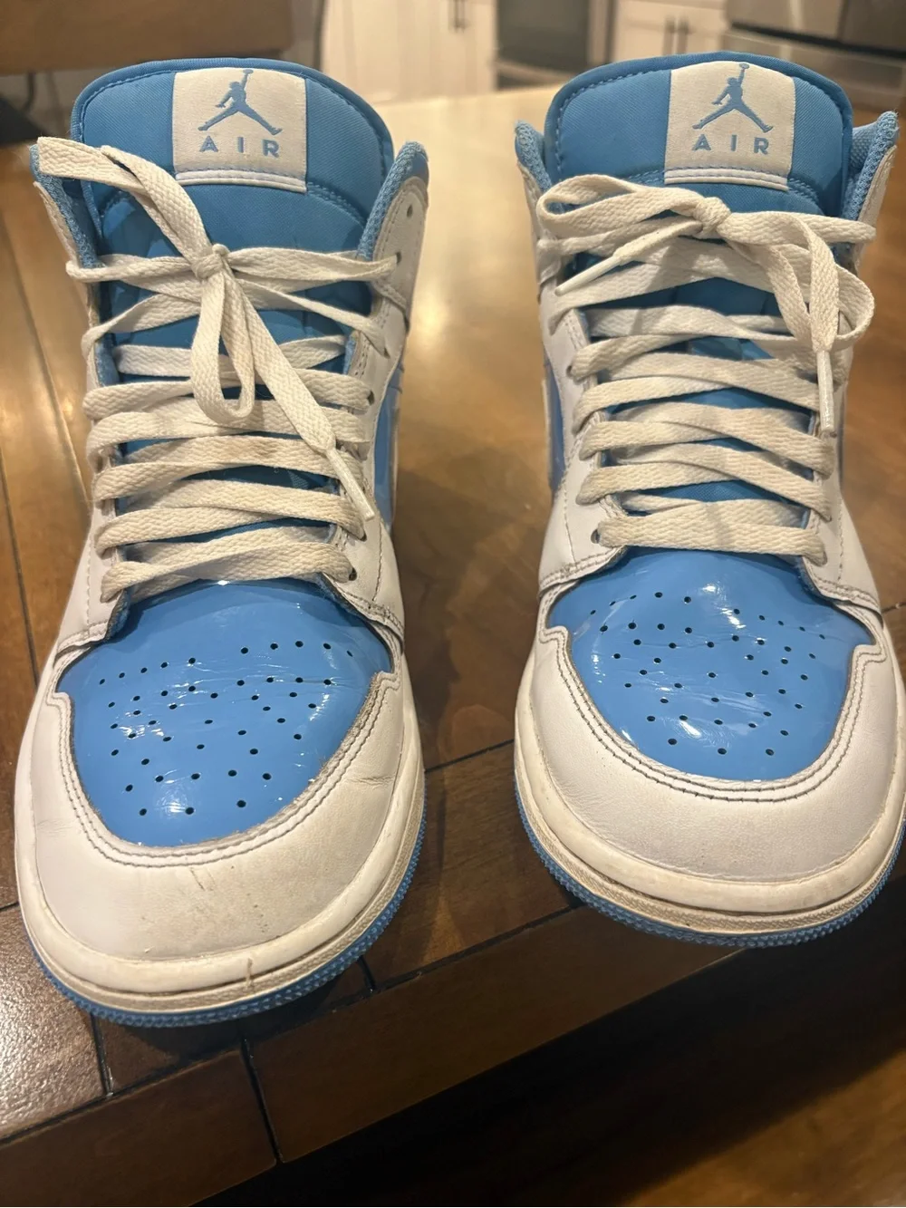 Air Jordan Mid 1 Retro blue size 8